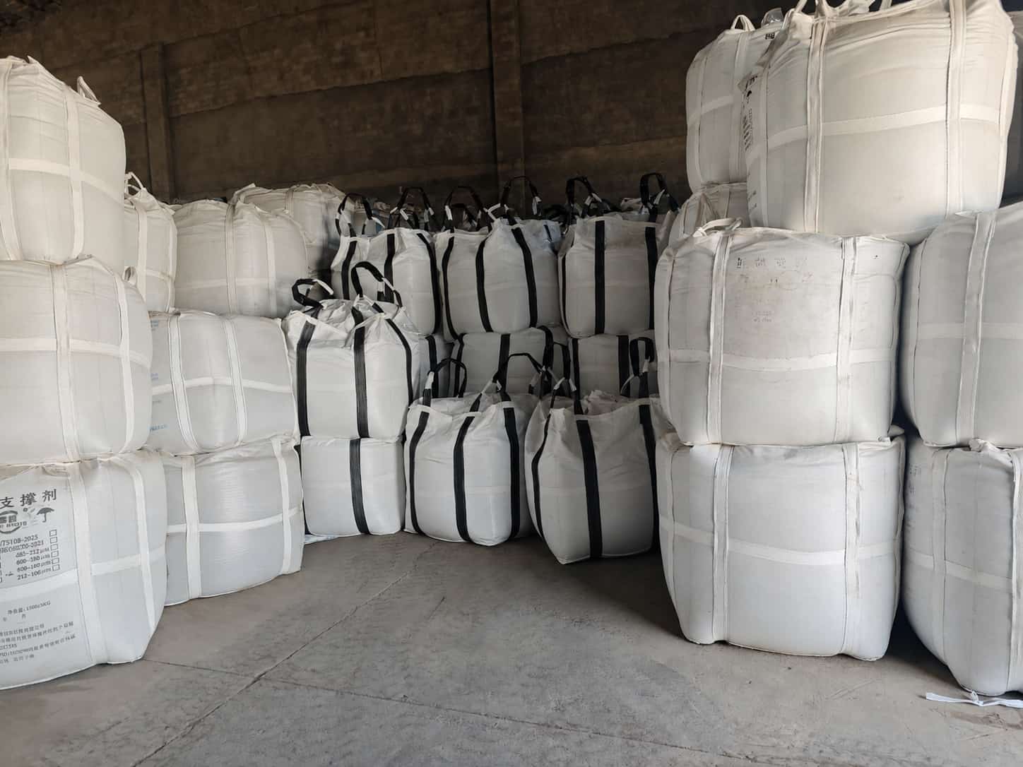 Ceramic proppant bulk bag packaging inspection