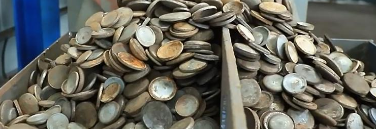 Intermediate stock control for steel grit production