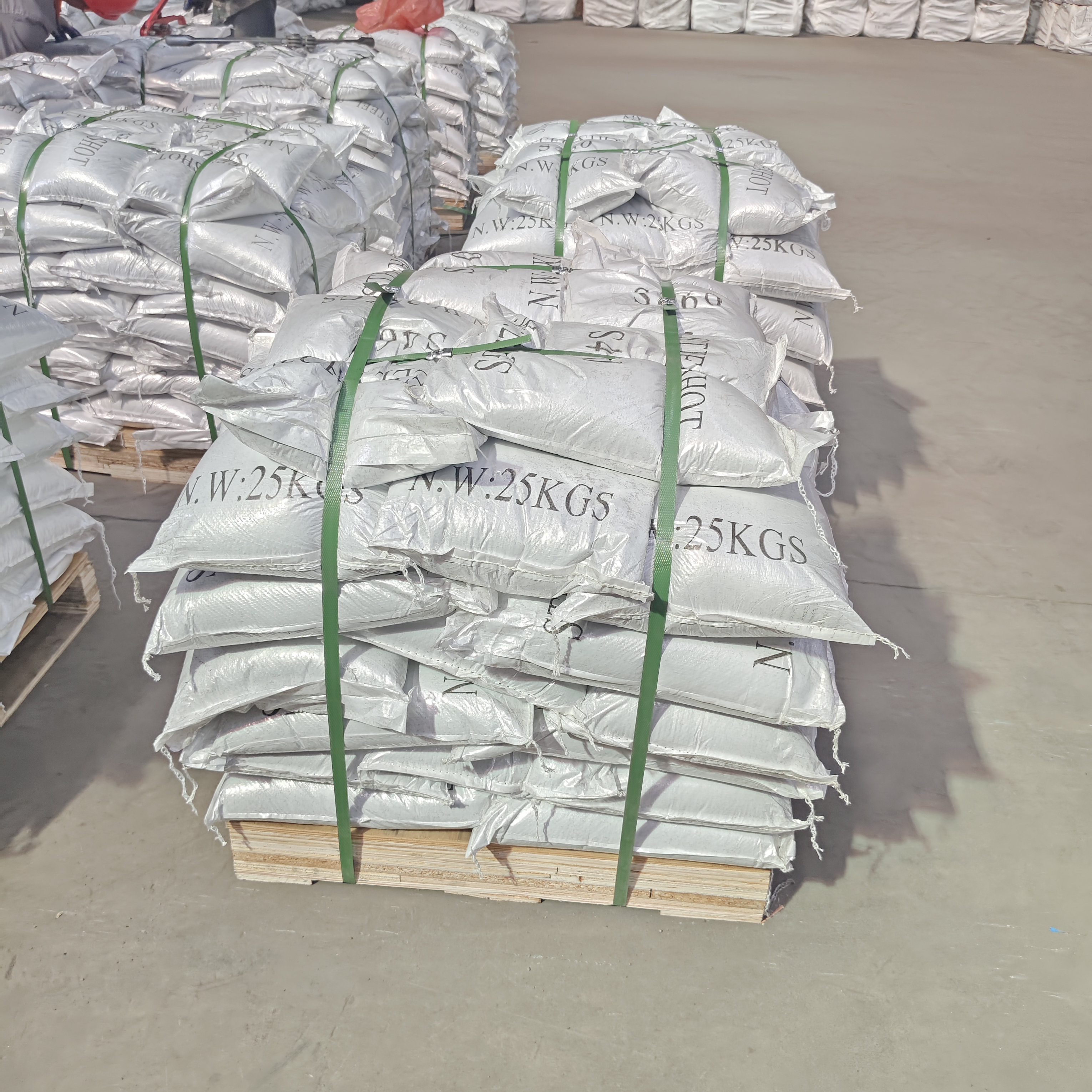 Steel shot abrasive export bag package